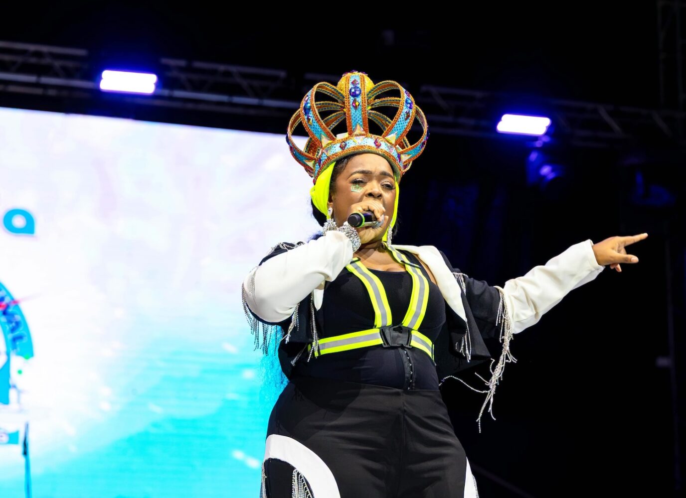 Queen Roxxy retains Senior Calypso Monarch crown with dazzling performance