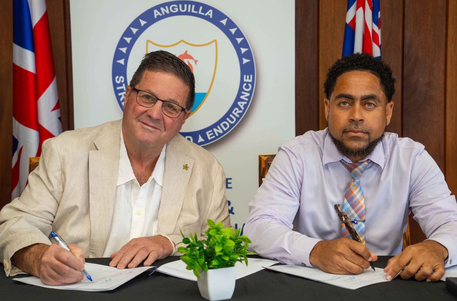 Government signs MoU for US$14.6m luxury villa resort on Rendezvous Bay